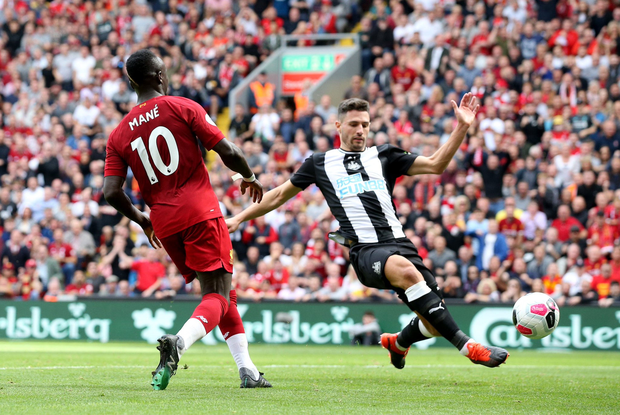 並逐漸改變 並逐漸改變